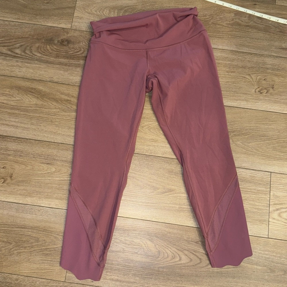Lululemon Wunder under HR Crop 23” scalloped leggings in spiced chai  LIMITED